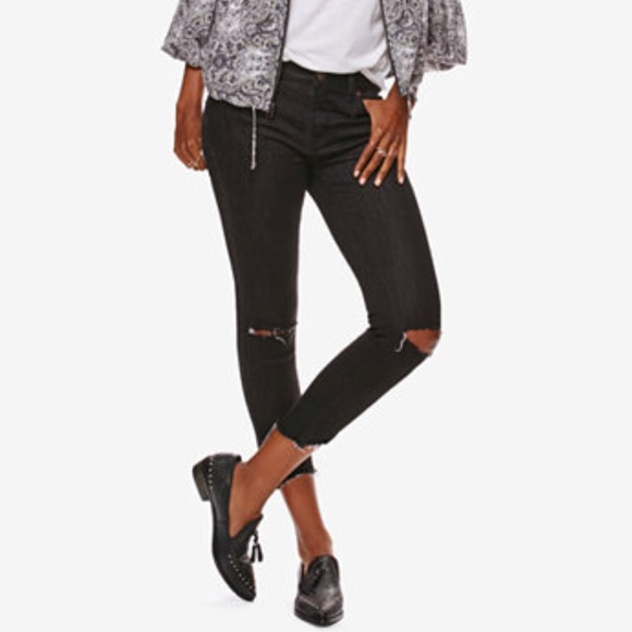 ripped raw hem skinny jeans